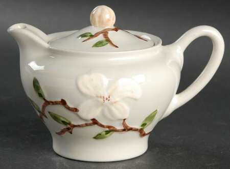 Dogwood Creamer & Lid