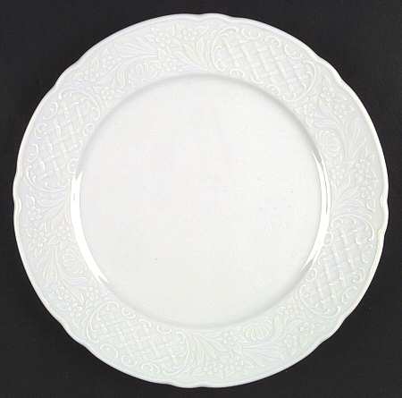 Dresden White by Oscar De La Renta
