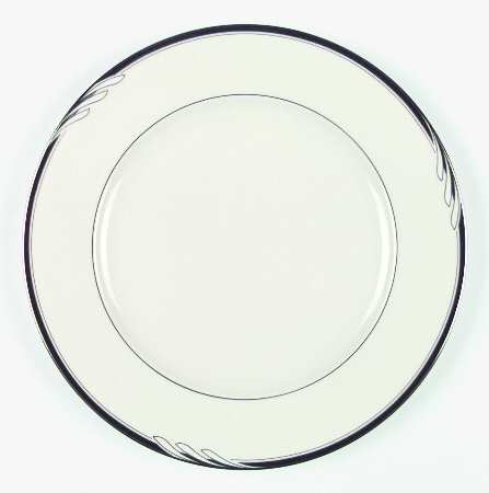 Hospitality Platinum by Oscar De La Renta