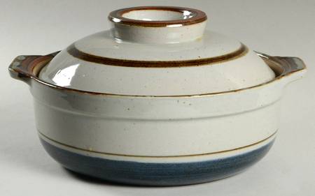 Mariner 2 Qt Round Covered Casserole