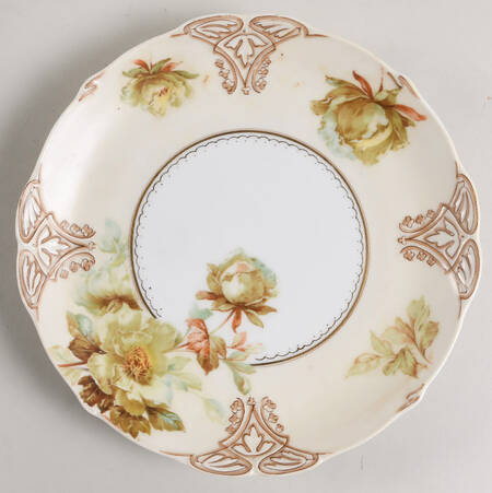 OHM48 Cake Plate