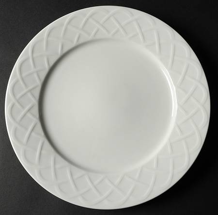Picnic Dinner Plate by Oneida
