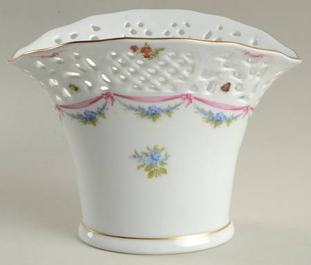 Antoinette by Oscar De La Renta