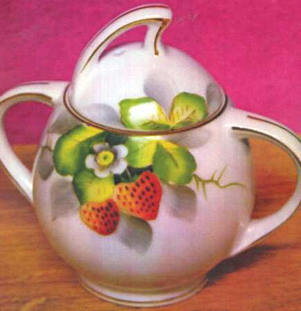 OHT7 Mini Sugar Bowl & Lid by Ohata