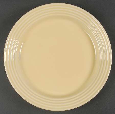 Culinaria Pound Cake (Light Yellow) by Oneida