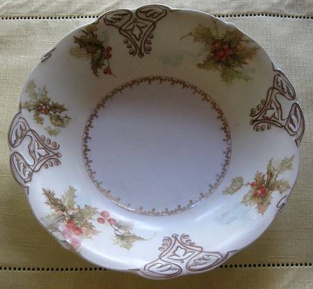 OHM126 9" Round Vegetable Bowl