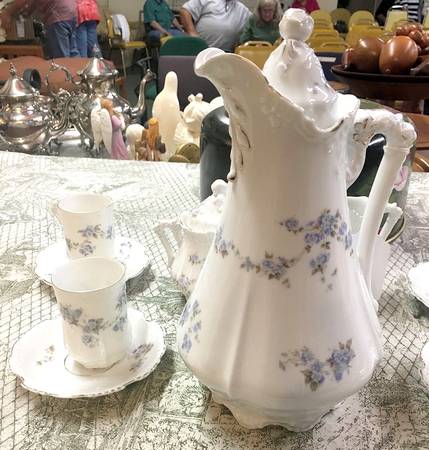 331 Chocolate Pot & Lid