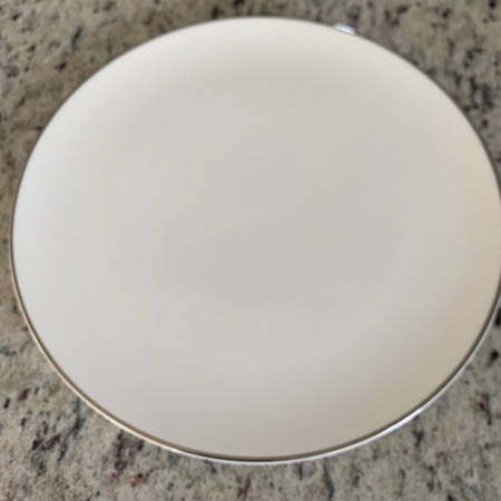 Madison (Platinum Trim) Dinner Plate