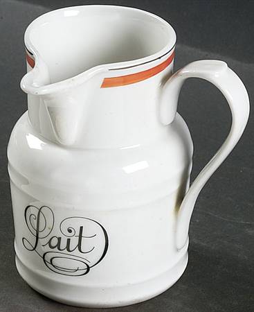 Bistrot Rust Orange Creamer