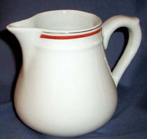 Bistrot Rust Orange Creamer