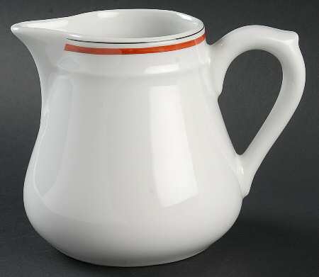 Bistrot Rust Orange 24 Oz Pitcher