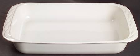 Acadia White 13"  Rectangular Baker