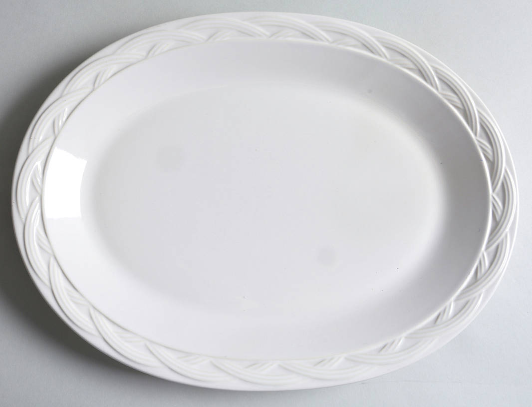 Acadia White 14" Oval Serving Platter