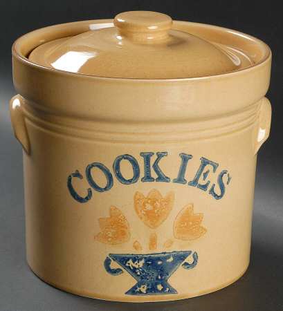 America (Discontinued 1989) Cookie Jar & Lid