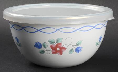 Bonnie Brae Bowl-Metal 5 3/4" with Plastic Lid
