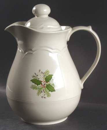 Christmas Heirloom Plastic Thermos/Carafe & Lid