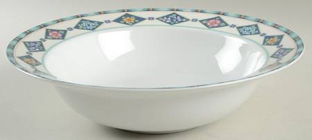 Crystaflora 10" Round Vegetable Bowl by Pfaltzgraff