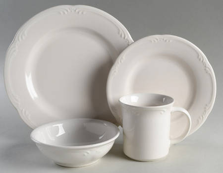 Filigree 4 Piece Place Setting
