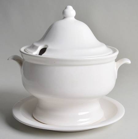 Hearth Tureen & Lid W/Underplate