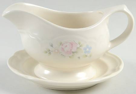 Gravy Boat & Underplate