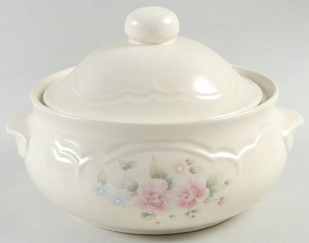 Tea Rose 2 Qt Round Covered Casserole