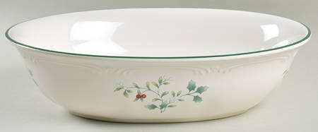 Winterberry 11" Oval Vegetable Bowl