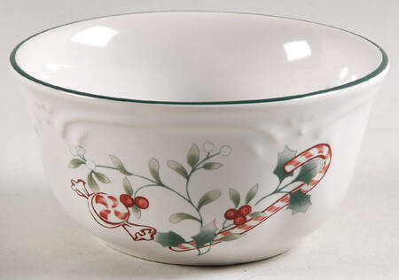 Winterberry Child's Bowl