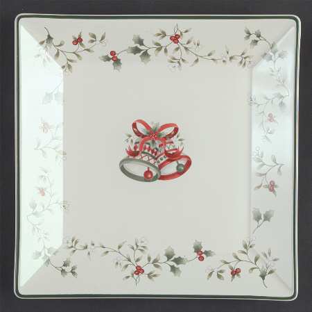 Winterberry 8" Square Buffet Plate
