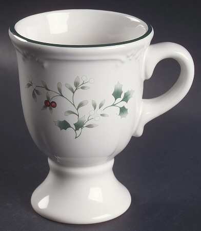 Winterberry Footed Mug