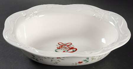 Winterberry Sculpted Serving Bowl