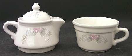Wyndham Individual Teapot & Lid with Cup