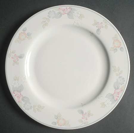 Wyndham Dinner Plate