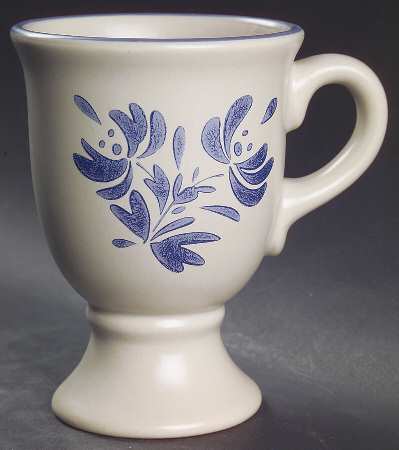 Yorktowne Footed Mug