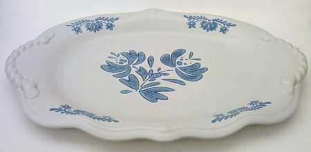 Yorktowne 16" Sculpted Oval Serving Platter