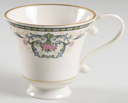 Navarre Footed Cup