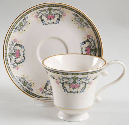 Navarre Footed Cup & Saucer Set