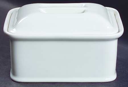 Culinaire White 1.50 Pt Rectangular Covered Casserole