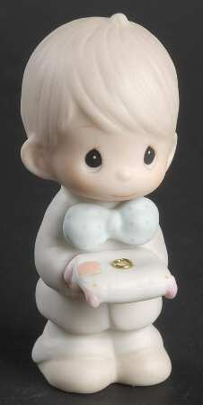 Ring Bearer Heart-Ring Bearer - Heart Trademark With Box