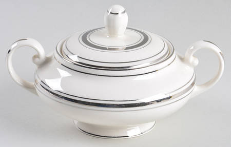 1071 Sugar Bowl & Lid by Pope Gosser