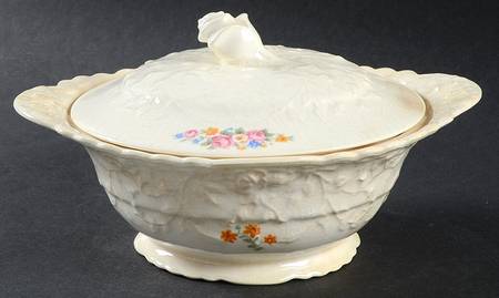 25004 Round Covered Vegetable