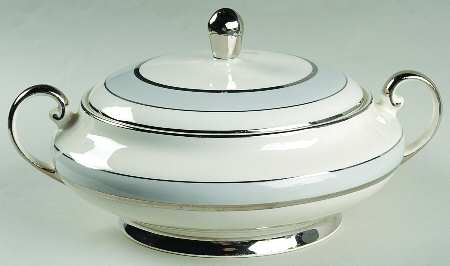 Silver Dawn Round Covered Vegetable