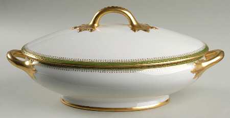 Narbonne (Verge, Rim) Oval Covered Vegetable