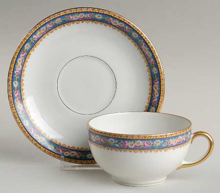 POY70 Flat Cup & Saucer Set