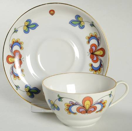 Farmer's Rose (Rim, Gold Trim) Flat Cup & Saucer Set