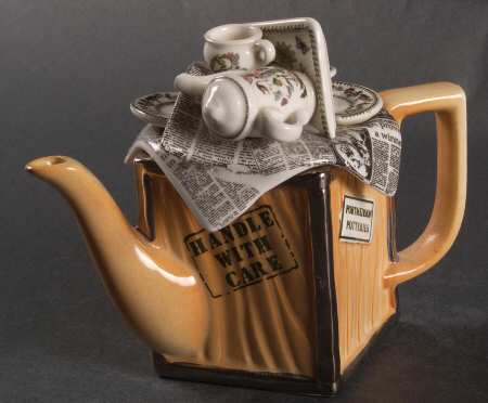 Botanic Garden Mini Figural Teapot & Lid