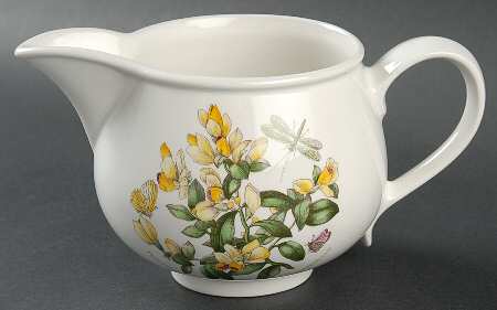 Botanic Garden Romantic 16 Oz Gravy Boat/Pitcher