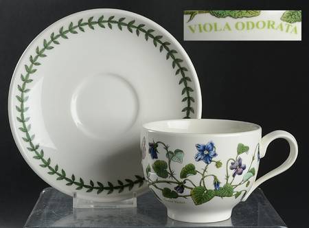 Botanic Garden Traditional Footed Cup & Saucer Set
