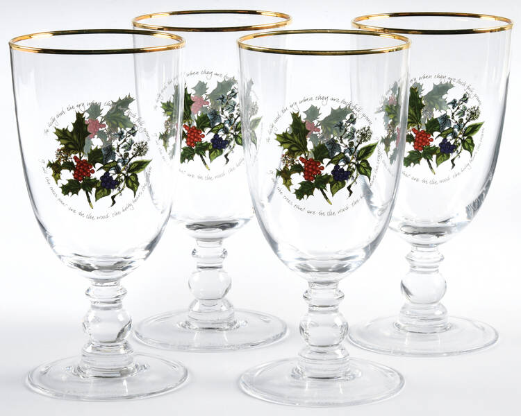 The Holly and The Ivy 14 Oz Glassware Goblet - Set of 4