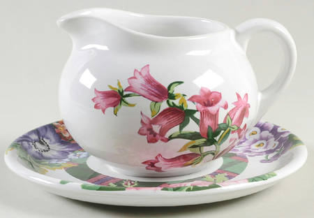 Heritage Gravy Boat & Underplate by Porta