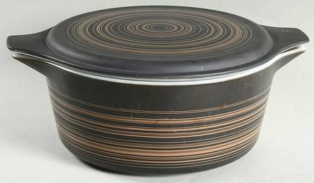 Terra 2.5 Qt Round Covered Casserole